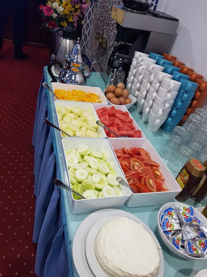 Hotel Tarek Chefchaouen Bagian luar foto