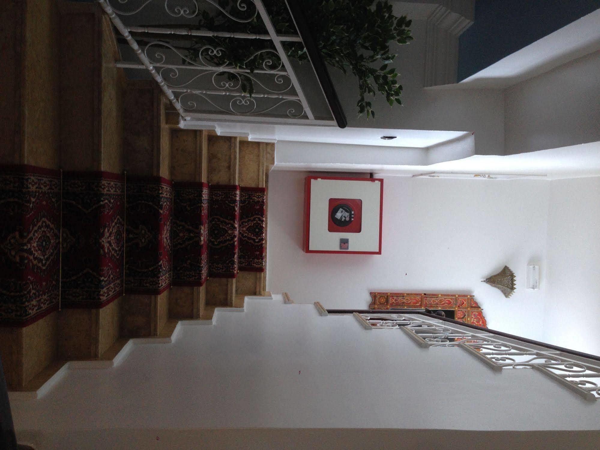 Hotel Tarek Chefchaouen Bagian luar foto