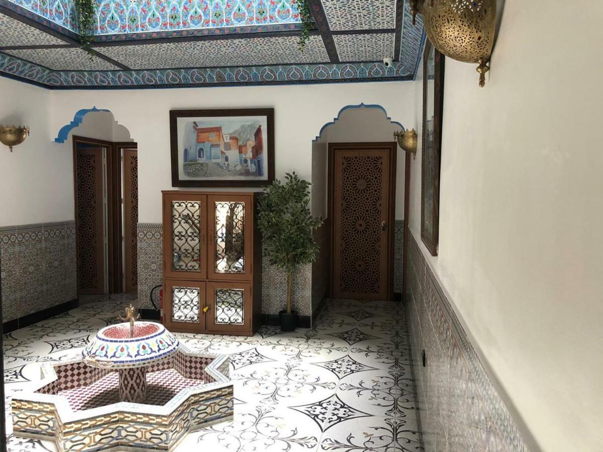 Hotel Tarek Chefchaouen Bagian luar foto
