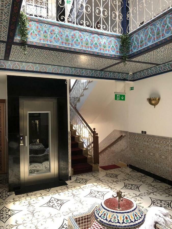 Hotel Tarek Chefchaouen Bagian luar foto